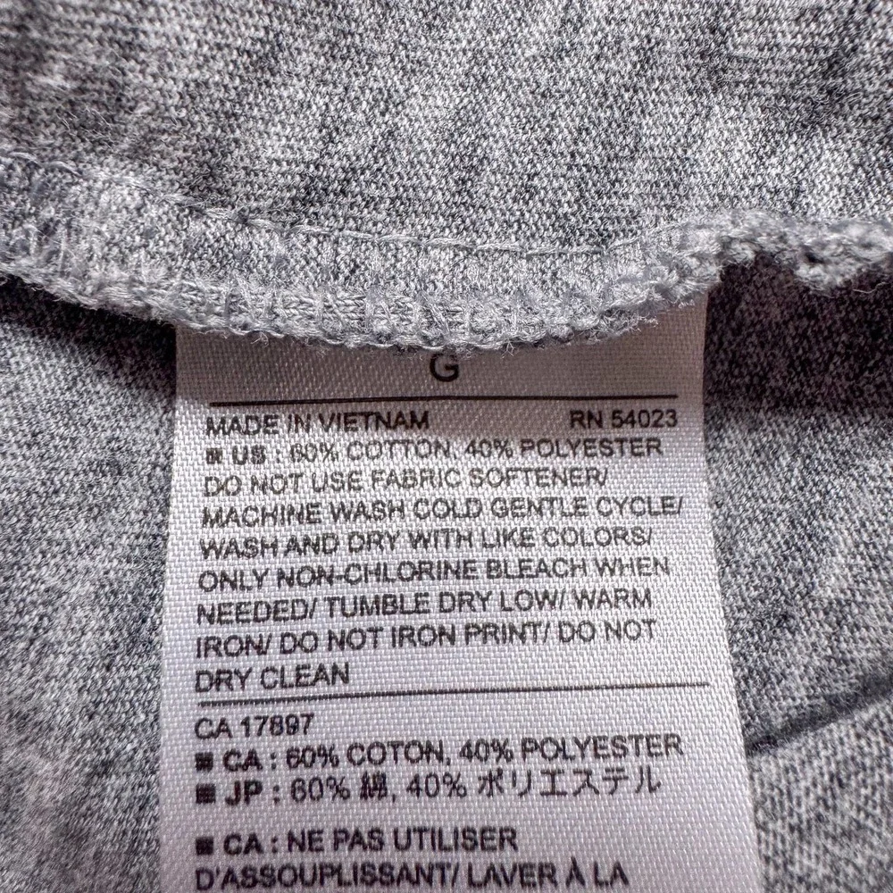 Banana Republic Shirt Mens Large‎ Gray Moisture Wicking Long Sleeve Crewneck Gym